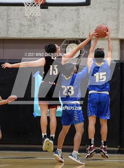 Thumbnail 2 in JSerra Catholic vs. El Toro (Aliso Niguel Classic) photogallery.
