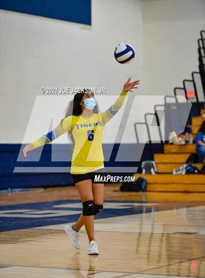 Thumbnail 2 in Cienega vs. Marana photogallery.