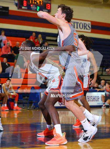 Thumbnail 1 in Skyridge vs. Jefferson (Tarkanian Classic) photogallery.