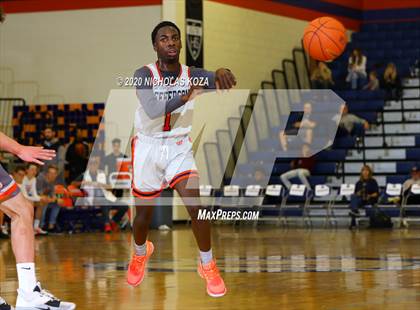 Thumbnail 3 in Skyridge vs. Jefferson (Tarkanian Classic) photogallery.