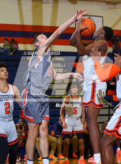 Thumbnail 3 in Skyridge vs. Jefferson (Tarkanian Classic) photogallery.