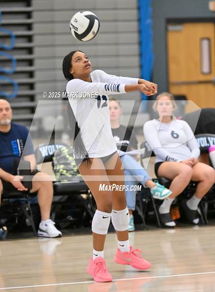 Thumbnail 2 in Estrella Foothills vs. Willow Canyon - Championship (Wolves Classic Volleyball Tournament) photogallery.