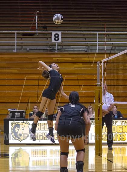 Thumbnail 1 in Columbus North @ Shelbyville photogallery.