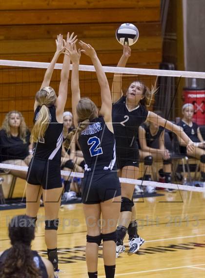 Thumbnail 3 in Columbus North @ Shelbyville photogallery.