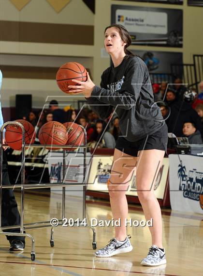 Thumbnail 2 in 2014 MaxPreps Holiday Classic 3-Point Contest (Girls) photogallery.