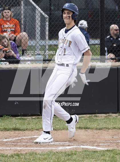 Thumbnail 1 in Althoff Catholic @ Waterloo photogallery.