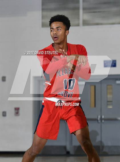 Thumbnail 2 in Pleasant Grove vs. Vallejo (Les Curry Invitational) photogallery.