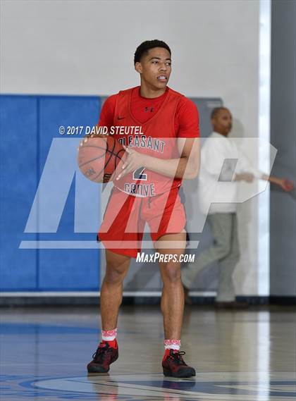 Thumbnail 3 in Pleasant Grove vs. Vallejo (Les Curry Invitational) photogallery.