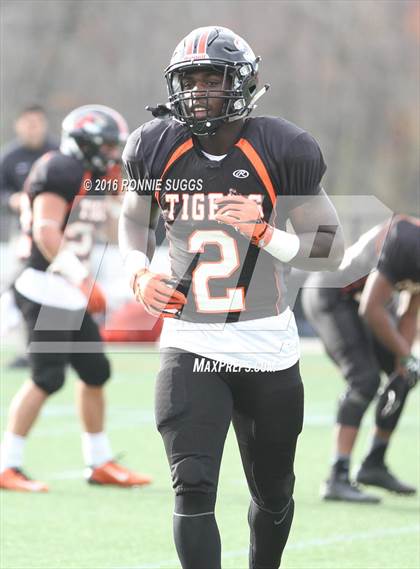 Thumbnail 1 in Canada Prep Football Academy @ Suffield Academy photogallery.
