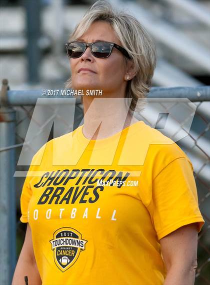 Thumbnail 1 in Chopticon Ceremony (Touchdowns Against Cancer) photogallery.
