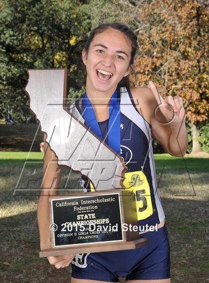 Thumbnail 2 in CIF State Cross Country Championships (Girls Awards) photogallery.