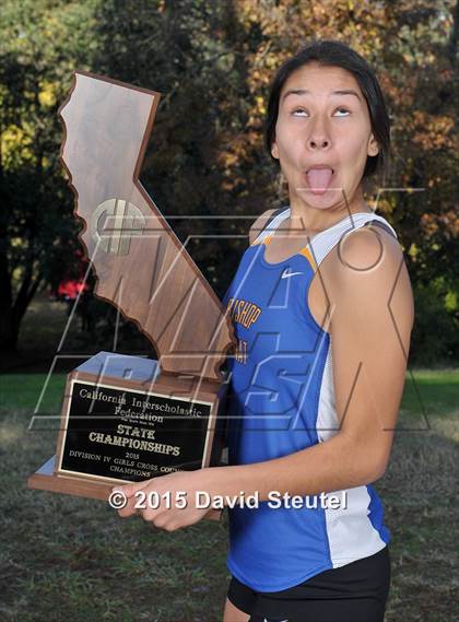 Thumbnail 3 in CIF State Cross Country Championships (Girls Awards) photogallery.