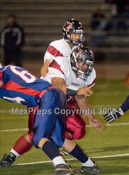 Thumbnail 3 in Beyer vs. Modesto photogallery.