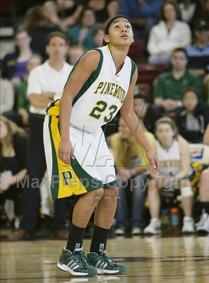 Thumbnail 1 in Castilleja vs. Pinewood (CIF CCS D5 Final) photogallery.