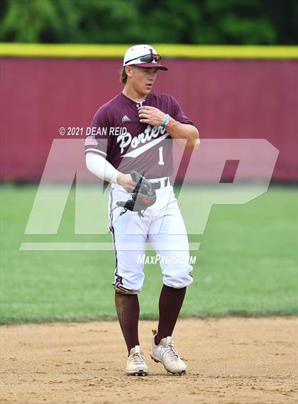 Thumbnail 1 in Lockport @ Homewood-Flossmoor (IHSA 4A Regional Final) photogallery.