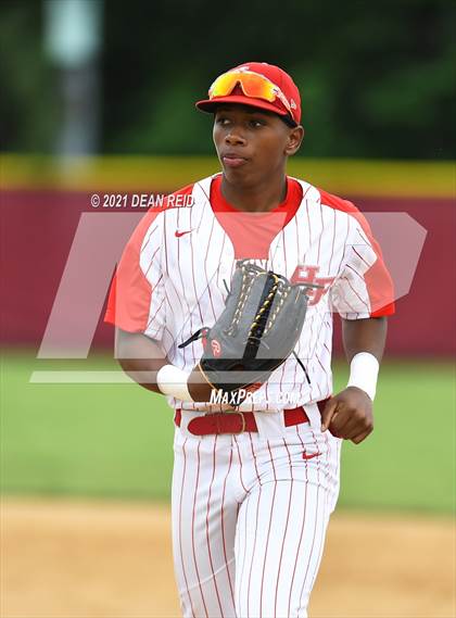 Thumbnail 2 in Lockport @ Homewood-Flossmoor (IHSA 4A Regional Final) photogallery.