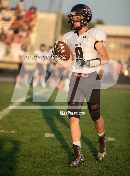 Thumbnail 1 in South @ Muskego photogallery.