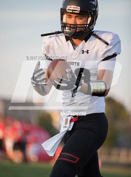Thumbnail 1 in South @ Muskego photogallery.