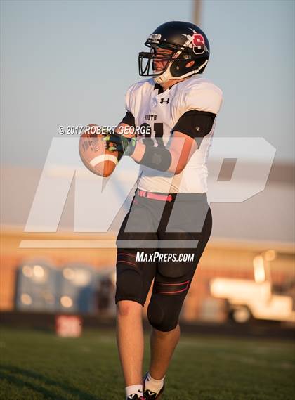Thumbnail 1 in South @ Muskego photogallery.