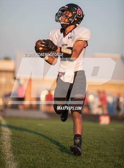 Thumbnail 3 in South @ Muskego photogallery.