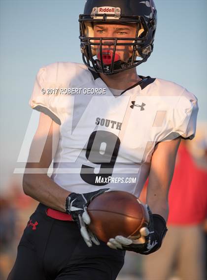 Thumbnail 3 in South @ Muskego photogallery.