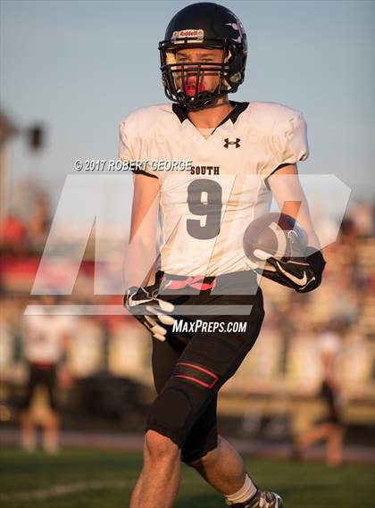 Thumbnail 2 in South @ Muskego photogallery.