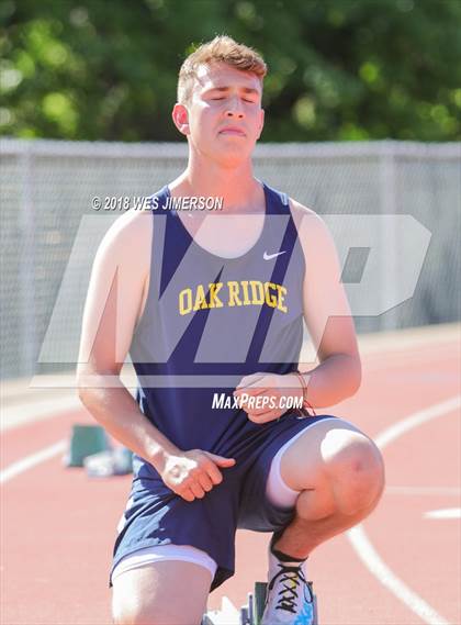 Thumbnail 2 in Sierra Foothill League Tri Meet photogallery.