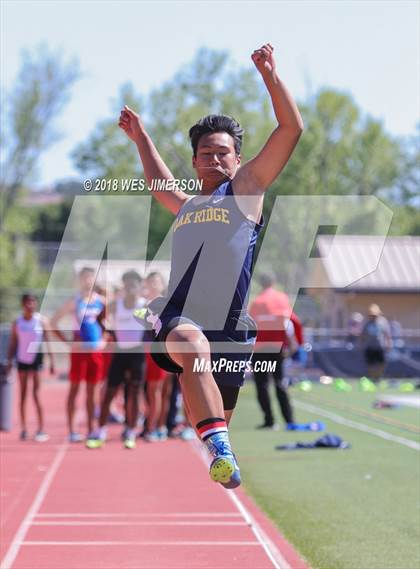 Thumbnail 1 in Sierra Foothill League Tri Meet photogallery.