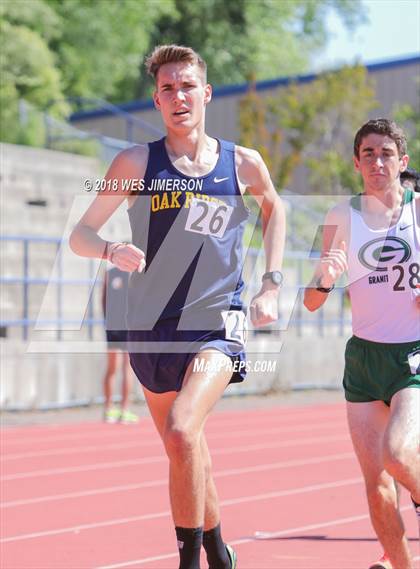 Thumbnail 1 in Sierra Foothill League Tri Meet photogallery.