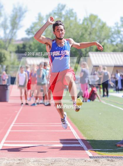 Thumbnail 3 in Sierra Foothill League Tri Meet photogallery.