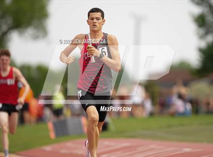 Thumbnail 1 in CHSAA 4A Final (4x800 Meter Relay) photogallery.