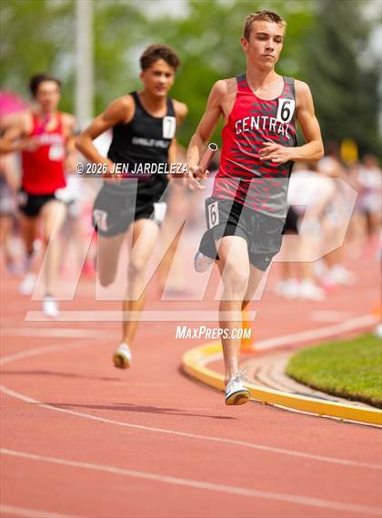 Thumbnail 2 in CHSAA 4A Final (4x800 Meter Relay) photogallery.