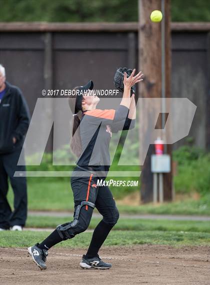 Thumbnail 1 in Sheldon @ Roseburg photogallery.