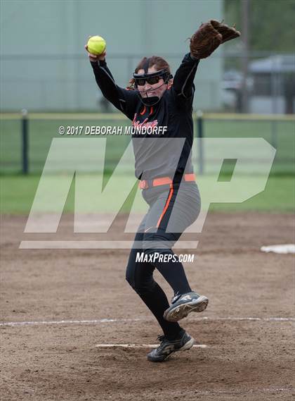 Thumbnail 3 in Sheldon @ Roseburg photogallery.