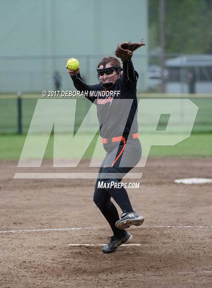 Thumbnail 3 in Sheldon @ Roseburg photogallery.