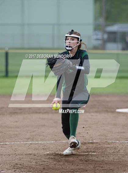 Thumbnail 3 in Sheldon @ Roseburg photogallery.