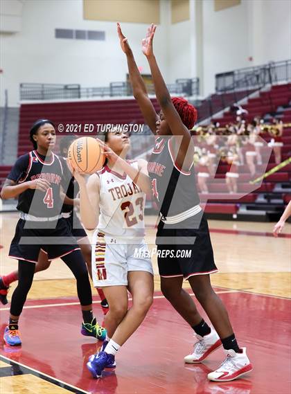 Thumbnail 3 in Osborne @ Lassiter photogallery.