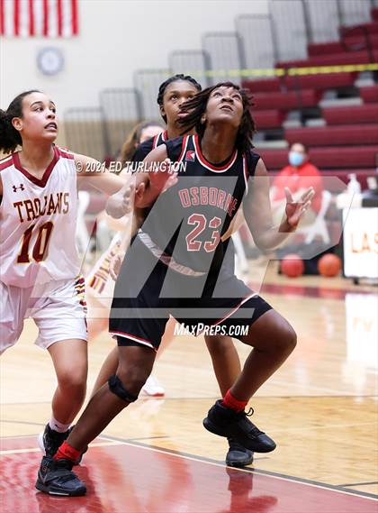 Thumbnail 3 in Osborne @ Lassiter photogallery.