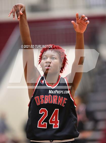 Thumbnail 3 in Osborne @ Lassiter photogallery.
