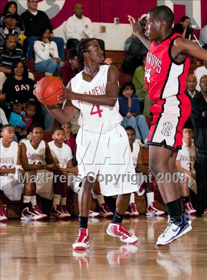 Thumbnail 1 in Van Nuys vs Pasadena (Rose City Round Ball Classic) photogallery.