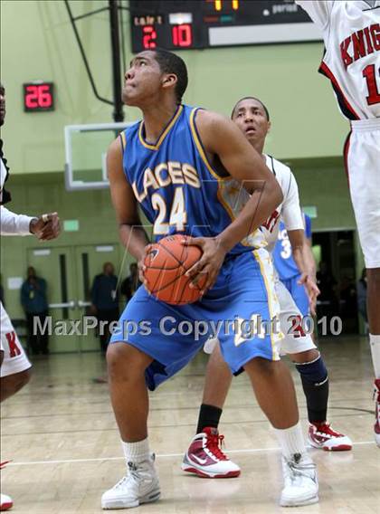 Thumbnail 1 in LACES vs. View Park (CIF LA City Section Small School Final) photogallery.