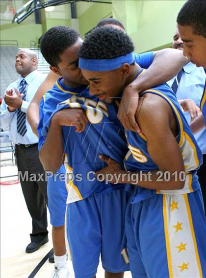 Thumbnail 1 in LACES vs. View Park (CIF LA City Section Small School Final) photogallery.