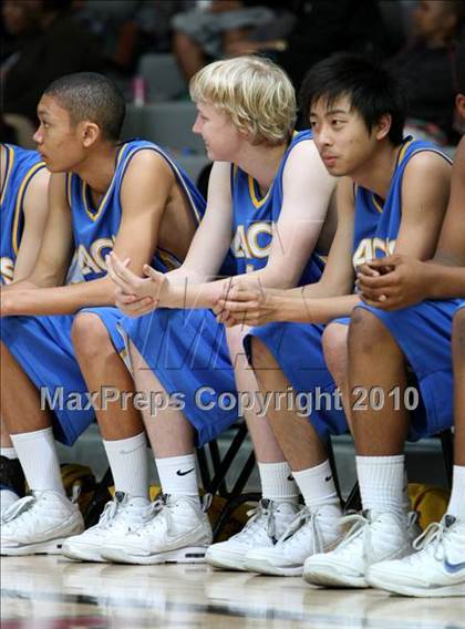 Thumbnail 3 in LACES vs. View Park (CIF LA City Section Small School Final) photogallery.