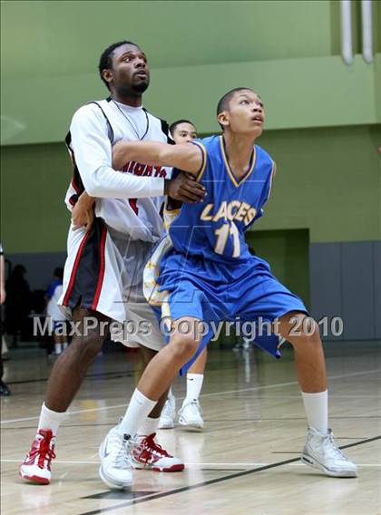 Thumbnail 1 in LACES vs. View Park (CIF LA City Section Small School Final) photogallery.