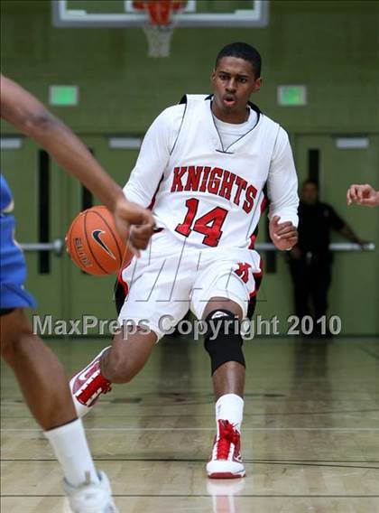 Thumbnail 2 in LACES vs. View Park (CIF LA City Section Small School Final) photogallery.
