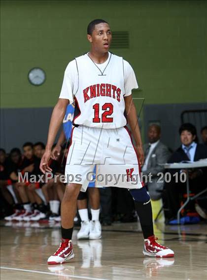 Thumbnail 2 in LACES vs. View Park (CIF LA City Section Small School Final) photogallery.