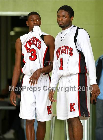Thumbnail 1 in LACES vs. View Park (CIF LA City Section Small School Final) photogallery.