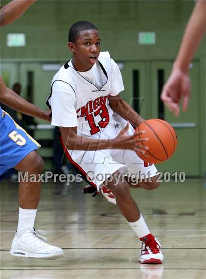 Thumbnail 1 in LACES vs. View Park (CIF LA City Section Small School Final) photogallery.