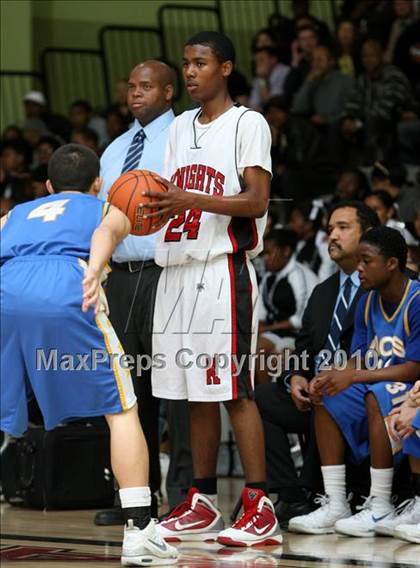 Thumbnail 2 in LACES vs. View Park (CIF LA City Section Small School Final) photogallery.