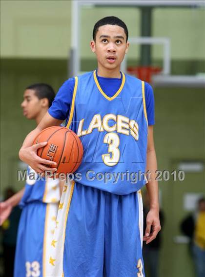 Thumbnail 1 in LACES vs. View Park (CIF LA City Section Small School Final) photogallery.